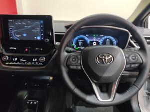Toyota Corolla hatch 1.8 Hybrid XR - Image 28
