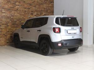 Jeep Renegade 1.4T Sport - Image 14