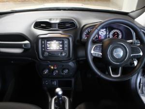 Jeep Renegade 1.4T Sport - Image 8