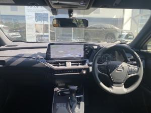 Lexus UX 250h EX - Image 8