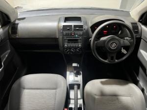 Volkswagen Polo Vivo sedan 1.4 Trendline auto - Image 6