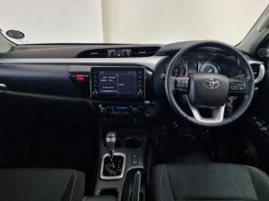 Toyota Hilux 2.8GD-6 double cab Raider auto - Image 6