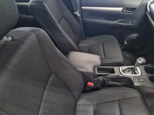 Toyota Hilux 2.8GD-6 double cab Raider auto - Image 7