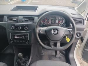 Volkswagen Caddy Maxi 2.0TDI panel van - Image 6