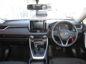 Toyota RAV4 2.0 GX auto - Image 37