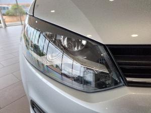 Volkswagen Polo Vivo hatch 1.4 Trendline - Image 18