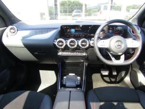 Mercedes-Benz GLA 200 Progressive automatic - Image 3