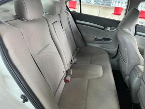 Honda Civic sedan 1.6 Comfort - Image 8