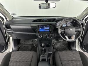 Toyota Hilux 2.4 GD-6 RB SRX automaticE/CAB - Image 6
