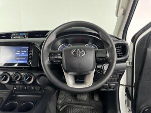 Toyota Hilux 2.4 GD-6 RB SRX automaticE/CAB - Image 7