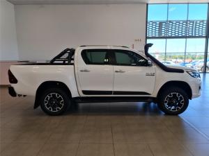 Toyota Hilux 2.8GD-6 double cab 4x4 Legend 50 auto - Image 3