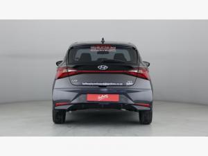 Hyundai i20 1.0T Fluid auto - Image 2