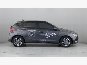 Hyundai i20 1.0T Fluid auto - Image 5