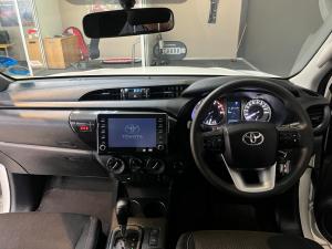 Toyota Hilux 2.4 GD-6 Raider 4X4 automaticD/C - Image 7