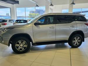 Toyota Fortuner 2.4GD-6 4x4 auto - Image 4