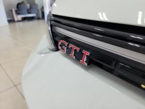 Volkswagen Golf GTI - Image 2