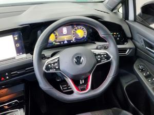 Volkswagen Golf GTI - Image 8