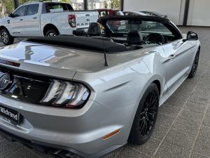 Ford Mustang 5.0 GT convertible - Image 15