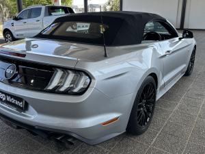 Ford Mustang 5.0 GT convertible - Image 7