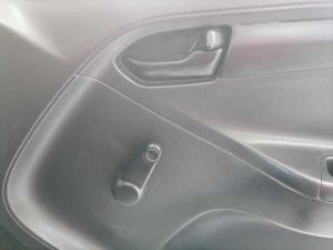 Isuzu D-Max Gen 6 250 single cab Fleetside safety - Image 9