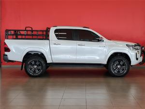 Toyota Hilux 2.8GD-6 double cab 4x4 Raider auto - Image 3