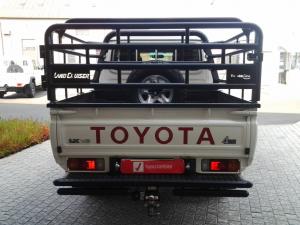 Toyota Land Cruiser 79 4.5D-4D V8 double cab LX - Image 5