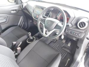 Toyota Vitz 1.0 XR manual - Image 7