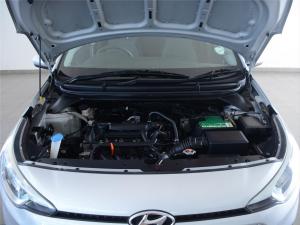 Hyundai i20 1.4 Fluid - Image 6