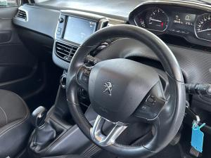 Peugeot 208 1.2 Active - Image 12