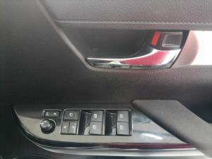Toyota Hilux 2.8GD-6 double cab 4x4 Raider auto - Image 15