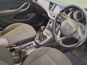 Opel Astra hatch 1.4T Enjoy - Image 7