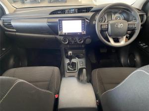 Toyota Hilux 2.4GD-6 Xtra cab Raider auto - Image 16