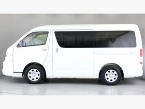 Toyota Quantum 2.7 GL 10-seater bus - Image 9