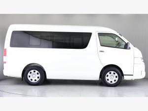 Toyota Quantum 2.7 GL 10-seater bus - Image 3