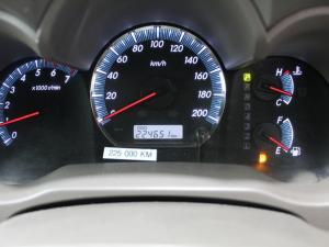 Toyota Fortuner 4.0 V6 RB automatic - Image 14