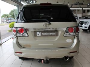 Toyota Fortuner 4.0 V6 RB automatic - Image 4