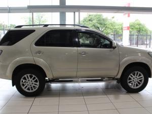 Toyota Fortuner 4.0 V6 RB automatic - Image 5