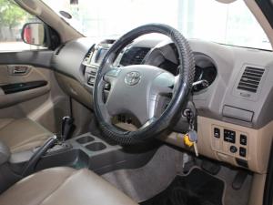 Toyota Fortuner 4.0 V6 RB automatic - Image 7