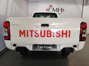 Mitsubishi Triton 2.4DI-D single cab GL - Image 10