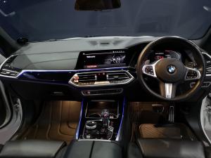 BMW X5 M50d - Image 8