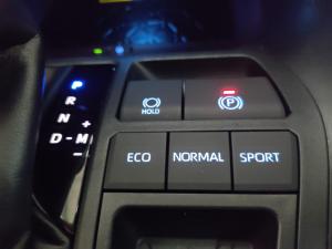 Toyota RAV4 2.0 VX - Image 21