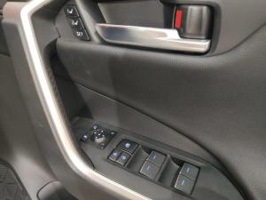 Toyota RAV4 2.0 VX - Image 27