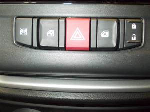 Toyota Vitz 1.0 XR manual - Image 12