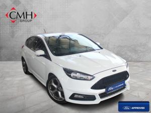 2017 Ford Focus ST 1
