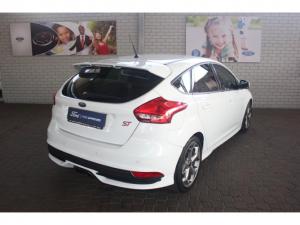 Ford Focus ST 1 - Image 3