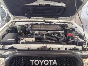 Toyota Land Cruiser 79 4.5D-4D V8 single cab LX Namib - Image 11