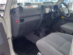 Toyota Land Cruiser 79 4.5D-4D V8 single cab LX Namib - Image 7