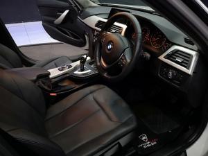 BMW 3 Series 318i auto - Image 9