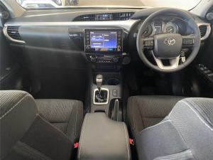 Toyota Hilux 2.8GD-6 double cab Raider auto - Image 17