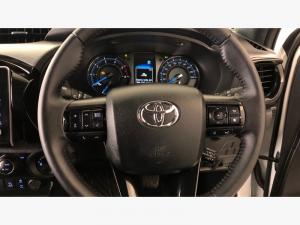 Toyota Hilux 2.8GD-6 double cab 4x4 Legend auto - Image 17